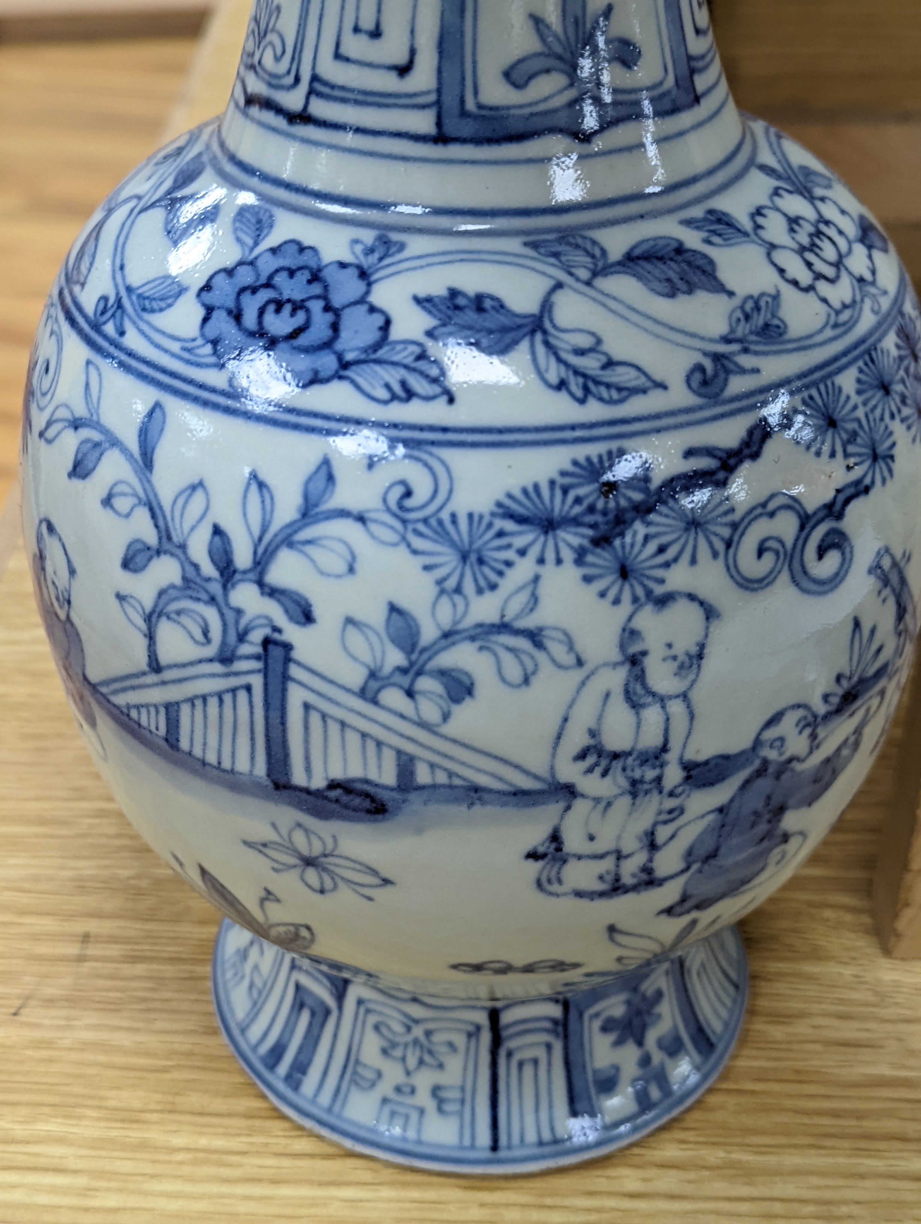 Two Chinese blue and white vases 37cm
